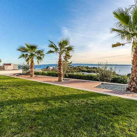 New Luxury Villa Miani With Heated Swimming Pool سبليت